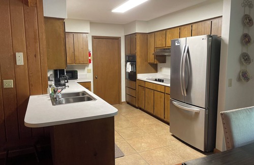 Sky Valley Cottage | "Fairway Cottage" Golf, Hike, Explore, Relax. EV Charger. Open All Seasons!