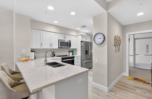 Tropical Cove Condo | Fairway Reflections at Lexington CC Golf Village