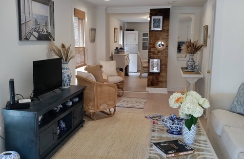 Ocean Grove Cottage | FALL 2026 Gorgeous Renovation-Walk to Beach, Asbury, Pets Welcome!