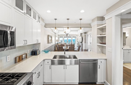 Gulf District Condo | Fall Availability! Beachside Condo #13! Amazing Gulf Views! 4 Adult Bikes!