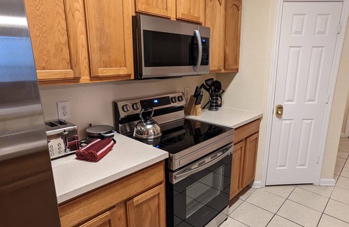 Windsor Hills Condo | Fall Specials! Free Water Park & Fantastic Pool - Minutes To Disney Front Gate!