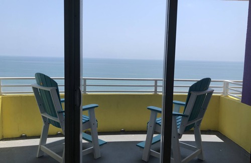 Brush - Stewarts Condo | Fall Specials Just Released - Oceanfront Private Balcony