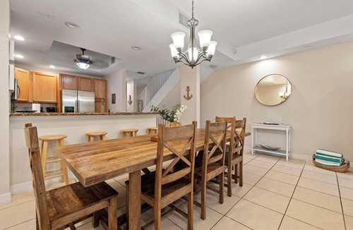 Rock Harbor House | Fall & Winter Deals 4BR/4BA Mariner’s Club Retreat — Spring Dates Open!