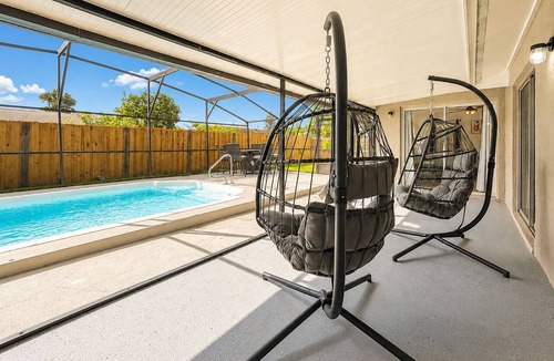 Orlando House | Family 4BD Villa w/Private Pool & Game Room 14 Min to Disney