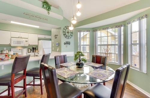 Kissimmee Apartment | Family Escape w/Pool Access: 7 Mi to Disney!