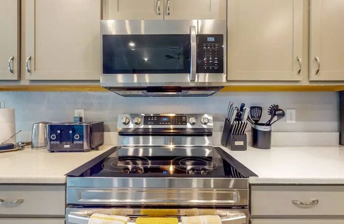 Palmetto House | Family-friendly 4 BR home Near Bradenton