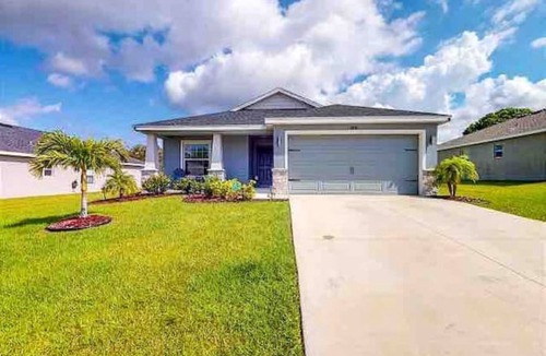 Palmetto House | Family-friendly 4 BR home Near Bradenton