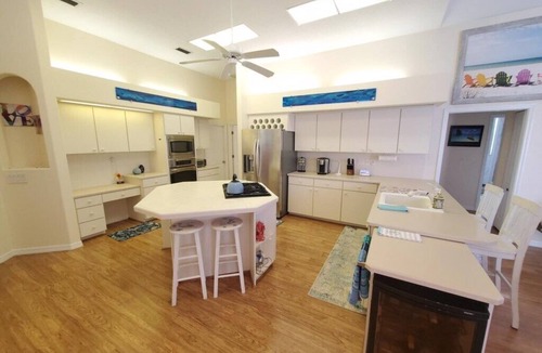 Palm Harbor House | Family-Friendly Canal Home w/Saltwater Pool