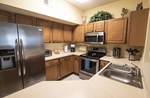 Iona Condo | Family friendly condo close to the beach and parks