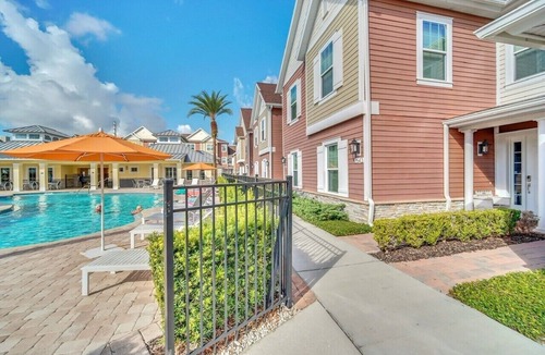 Crestwynd Bay House | Family Friendly Disney resort sleeps 12!