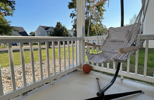 Alexis House | Family Friendly Escape 5-bedroom house in charming Dallas