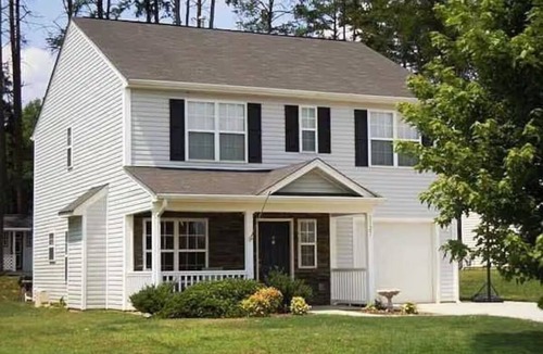 Alexis House | Family Friendly Escape 5-bedroom house in charming Dallas