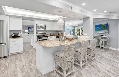 McGregor House | Family Friendly Fort Myers Vacation Rental w/Pool