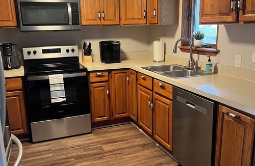 Spring Hill House | Family friendly home near Weeki Wachee, Hernando beach, and gulf beaches