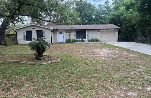 Spring Hill House | Family friendly home near Weeki Wachee, Hernando beach, and gulf beaches