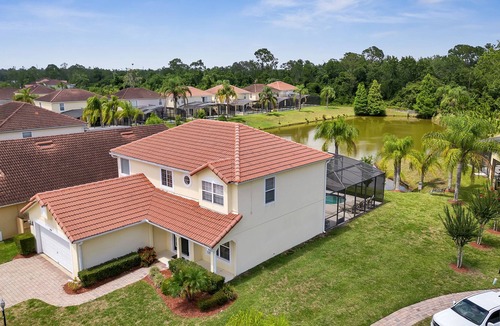 Lake Wilson Preserve House | Family-friendly home near Disney