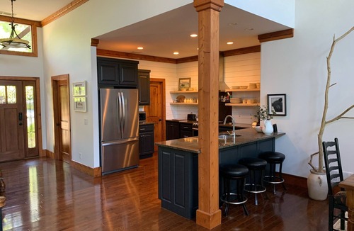Clarkesville House | Family Friendly Retreat on Lake Burton- Sleeps 12