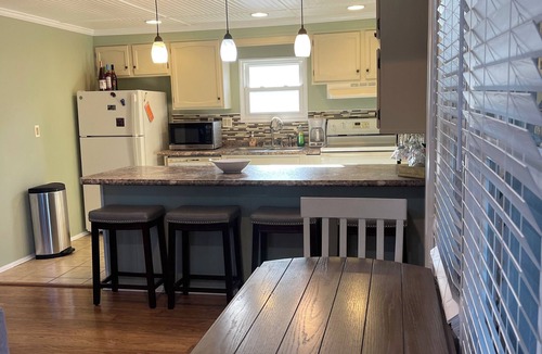 Garden City Cottage | Family-friendly Cottage minutes from the beach. Dogs welcomed- additional fee.