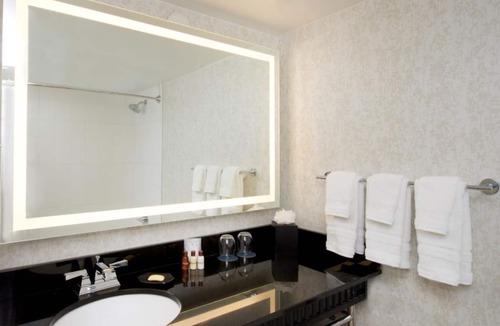 Seybold Hotel | Family & Friends Getaway! 4 Relaxing Units, Virtual Tour Inside!