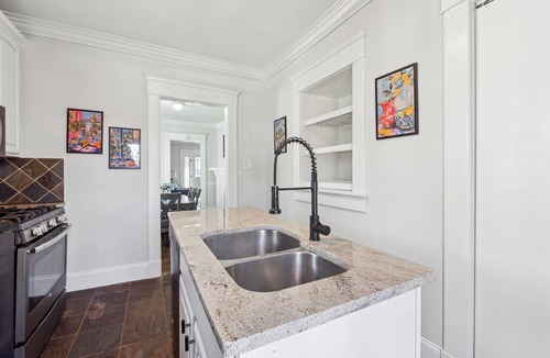 Old Fourth Ward House | Family Getaway Near Zoo & Downtown Fun! Sleeps 10