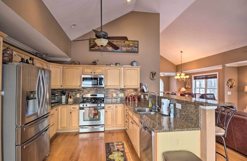 Beech Mountain House | Family Home w/Decks & Sunset Views in Beech Mtn!