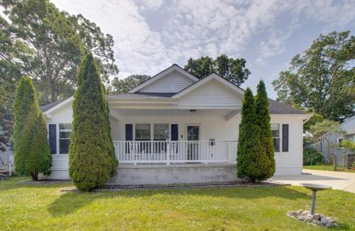 Somers Point House | Family Home w/Pool! 5 Mi to Ocean City Beach