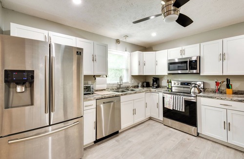 Douglasville House | Family Home w/Yard - 25 Mi to Downtown Atlanta!