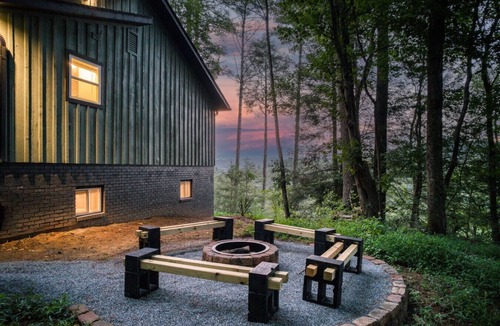 Ellijay Cabin | Family Lodge | Hot Tub-Theater-Game Room-Fire Pit