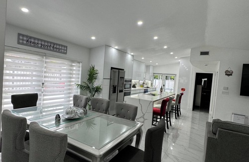 Miami Gardens House | Family Paradise has entertainment for everyone in the property it's cozy & fun!