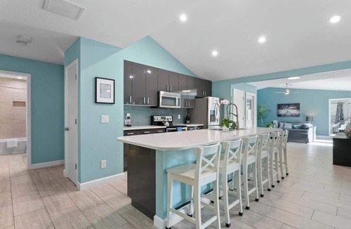 Palm Harbor House | *Family Paradise with Pool in Crystal Beach*