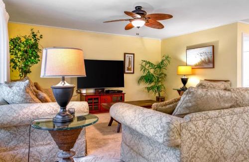 Lochmoor Waterway Estates House | Family-Ready 4BR with Heated Pool & BBQ