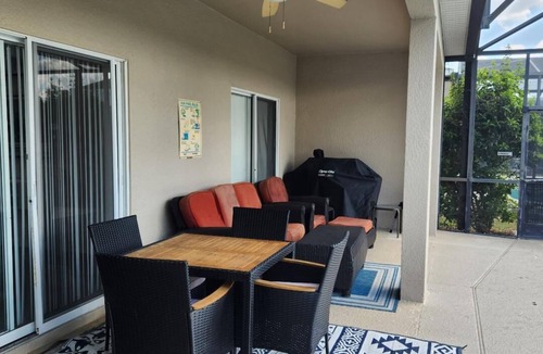 Wellington Villa | Family Retreat in Quiet Gated Community. South facing pool