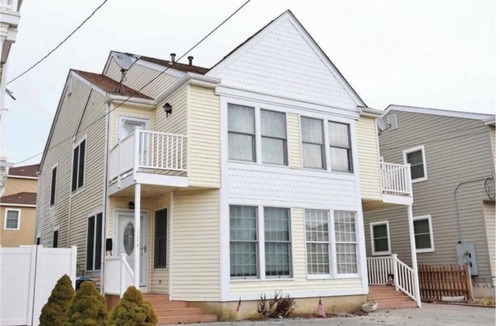 Brigantine House | Family-sized townhome, less than 1 block from the beach!