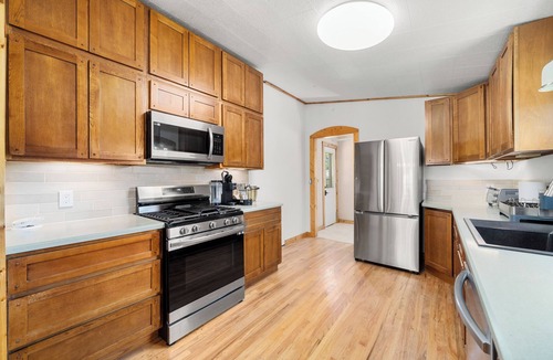 Hendersonville Hotel | Family Suite 5 mins to Downtown Hendo/Flatrock