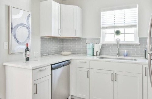 East Side Apartment | Fancy Flats Haven in Atlanta