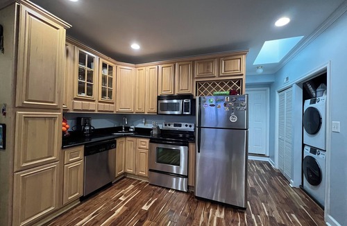 Kingman Park Condo | Fantastic 2-bedroom apartment with AC in Washington DC. Capitol Hill