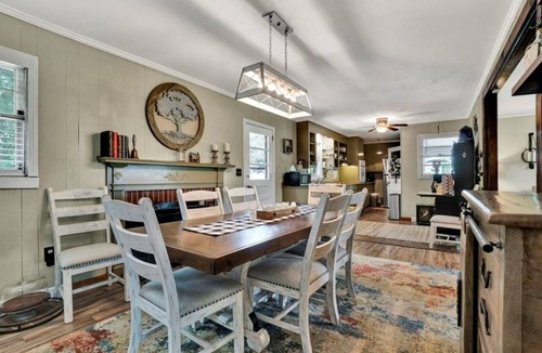 Simpsonville House | Fantastic 3-bedroom house with AC in Simpsonville located off I-385