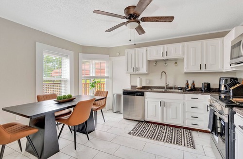 Collegedale Apartment | Fantastic 3-bedroom apartment with AC in welcoming Collegedale