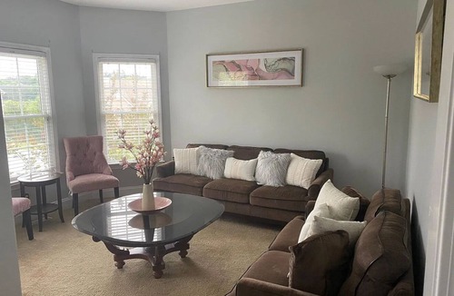 Lawrenceville House | Fantastic 5-bedroom house in charming Lawrenceville with AC