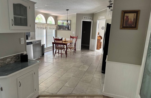 Brooksville House | Fantastic Accommodations & Fantastic Rate! Brooksville, Florida - Nature Coast