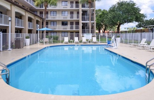 Florida Central Atlantic Coast House | Fantastic Getaway! Three Comfy Units Pool, Breakfast, Shuttle to Parks, Parking