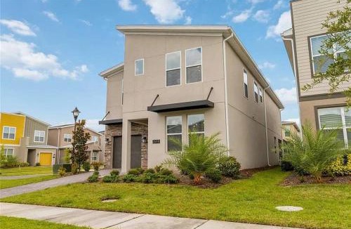 Kissimmee House | Fantastic Home 7BR5BA with Private Pool Storey Lake Resort SL2648