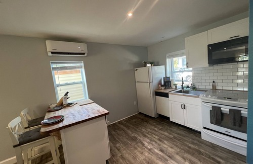 Historic Uptown House | Fantastic location! Close 2 Beach+museums+events + 2 bikes!