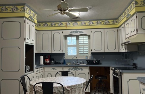 Live Oak House | Farm Stay 3 miles from Live Oak