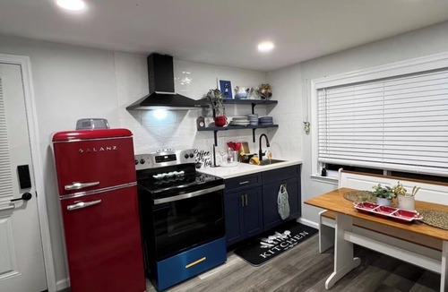 Brandywine Apartment | Farm Studio w/Bath+Kitchen+Laundry. Home Gym+SAUNA