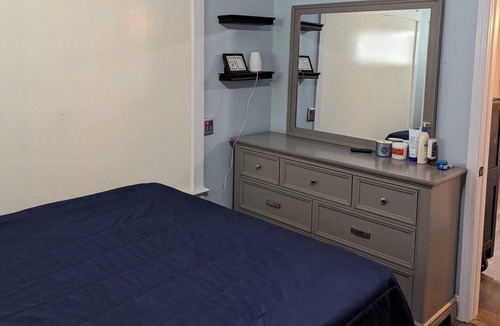 Darlington Other | Farmhouse, 6 min from Nascar with great fishing!