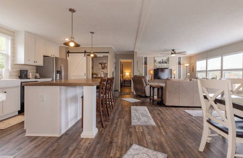 Purlear House | Farmhouse inspired 3-bedroom open concept house with panoramic views!