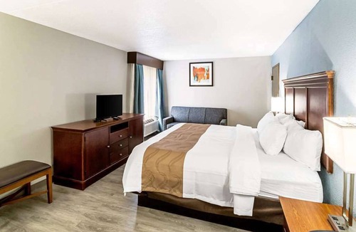 Farragut Hotel | Farragut Inn & Suites