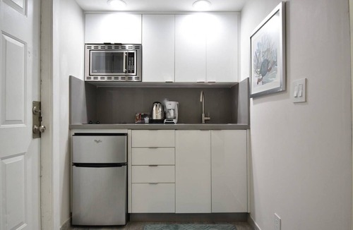 Hollywood Apartment | Fashionable loft APT UNIT # 5