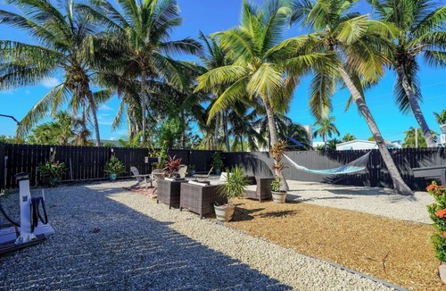 Twin Lakes House | Feel the Ocean breeze! 3-bedroom mobile home with AC in Key Largo